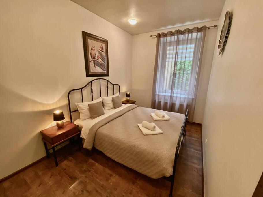 Courtyard Gallery Apartment With Free Parking Kaunas Extérieur photo